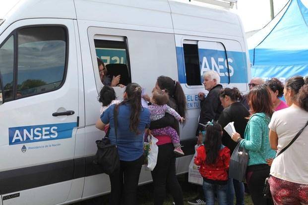 Llegan a más zonas las oficinas móviles para hacer trámites
