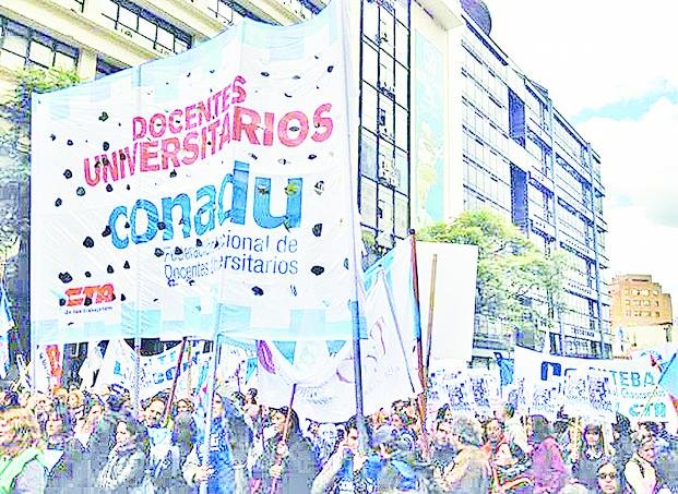 Los colegios y facultades de la UNLP paran el viernes