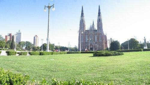 Cielo despejado y máxima de 23 grados para este sábado