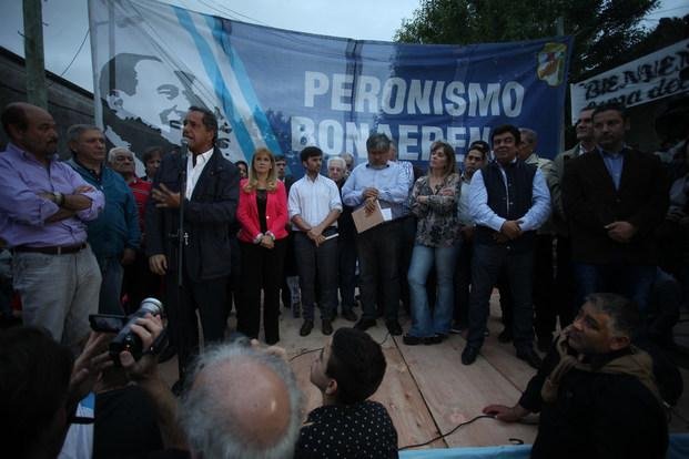 Con fuertes críticas a Macri, Scioli convocó a un gran frente electoral