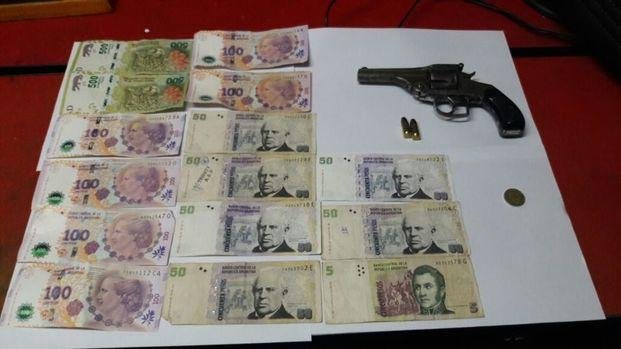 Berisso: redujeron a un remisero y lo retuvieron durante una hora