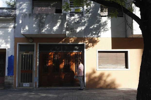 Balearon a un jubilado en un intento de entradera en 63 y 14