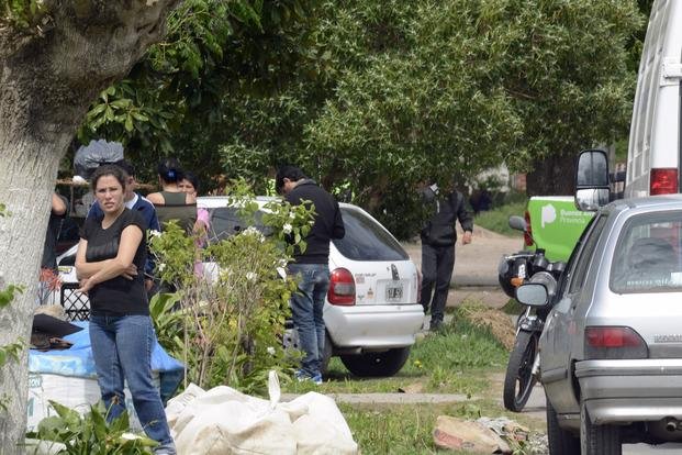 Los Hornos: un hombre mató a su mujer y luego se suicidó