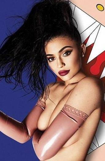 Desnudo y fuertes confesiones en la nueva producción hot de Kylie Jenner