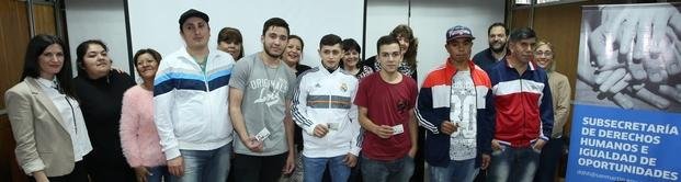 El Municipio de San Martín entregó los primeros 50 DNI del Programa Derecho a la Identidad