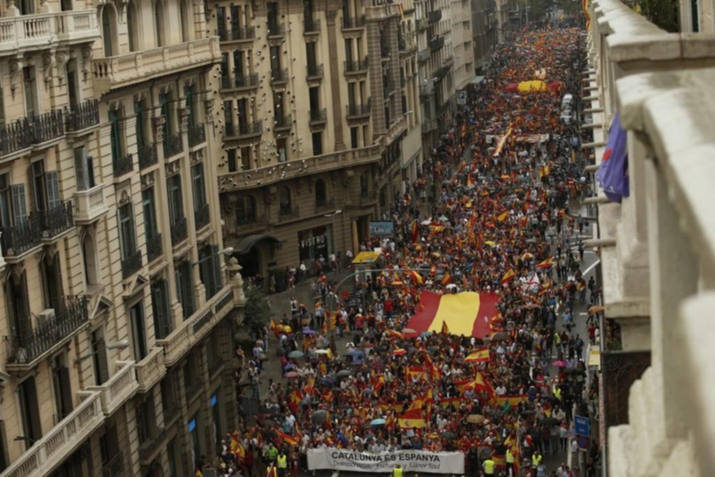 El referendo catalán desafía la unidad