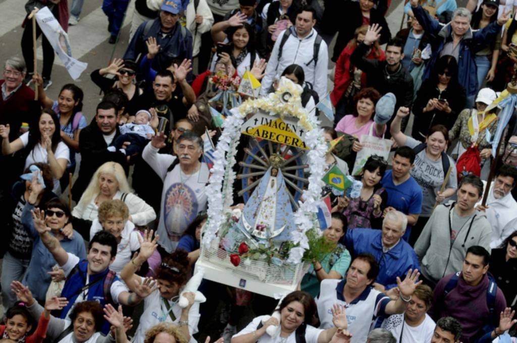 La peregrinación a Luján sumó a miles de jóvenes