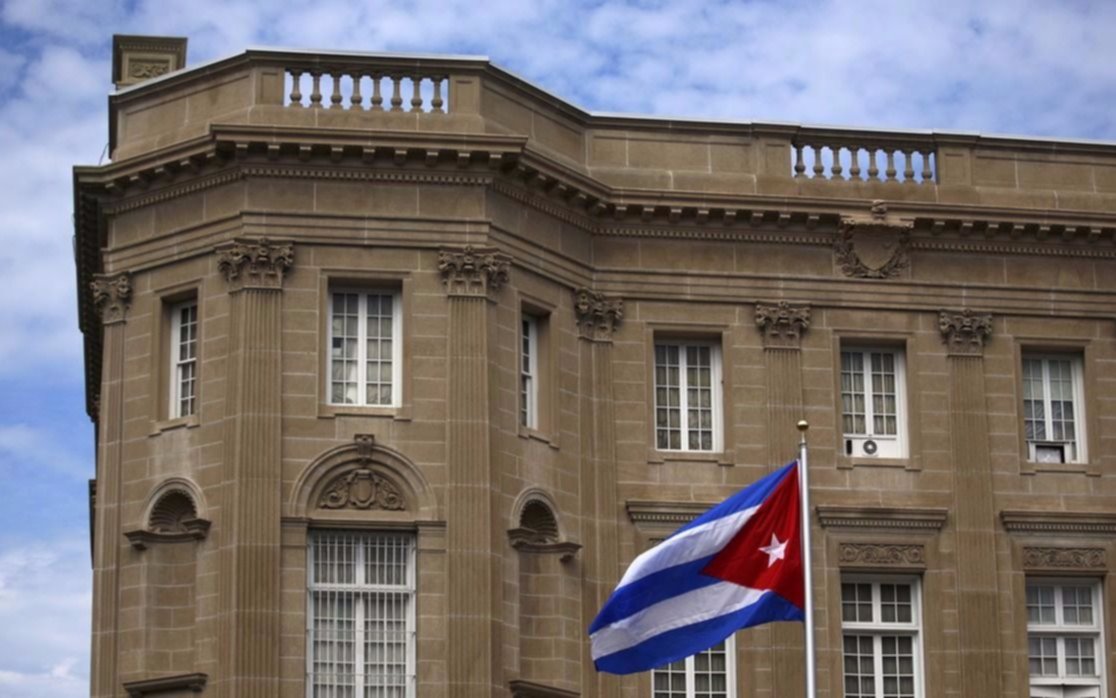EE.UU ordenó la expulsión de 15 funcionarios de la embajada cubana en Washington