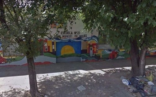 Separaron a la docente acusada de burlarse de un alumno porque se hizo pis encima