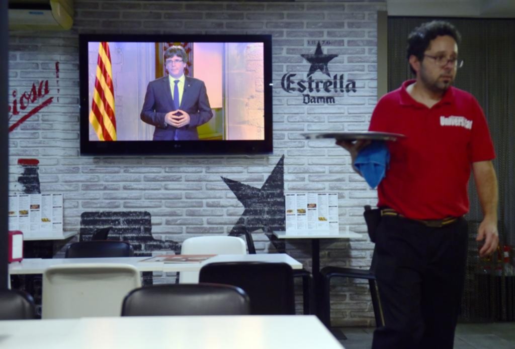 El gobierno catalán ataca al Rey y no da marcha atrás en sus planes separatistas