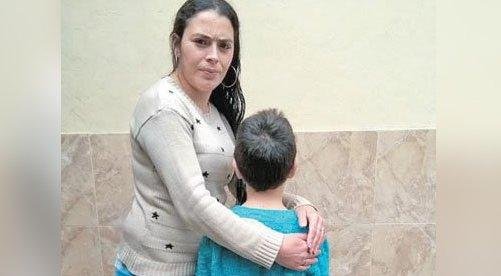 Apartan a docente por burlarse de un chico que se hizo pis en la escuela