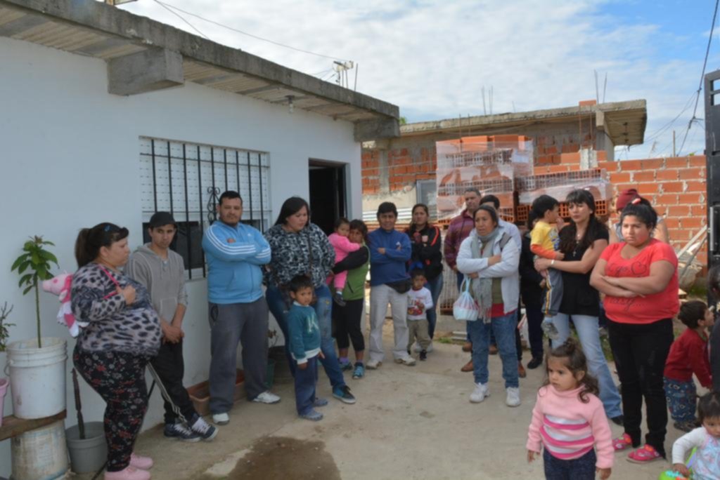 Batería de reclamos vecinales en Berisso