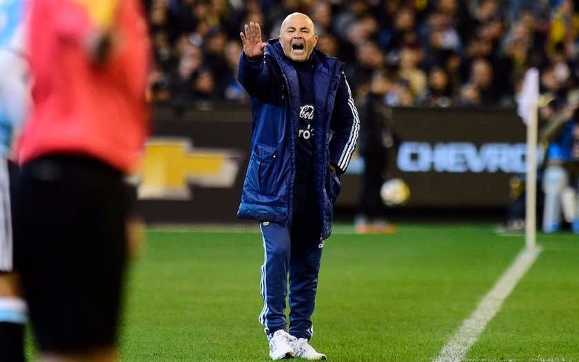 Sampaoli dice que no tuvo nada que ver con el cambio de cancha