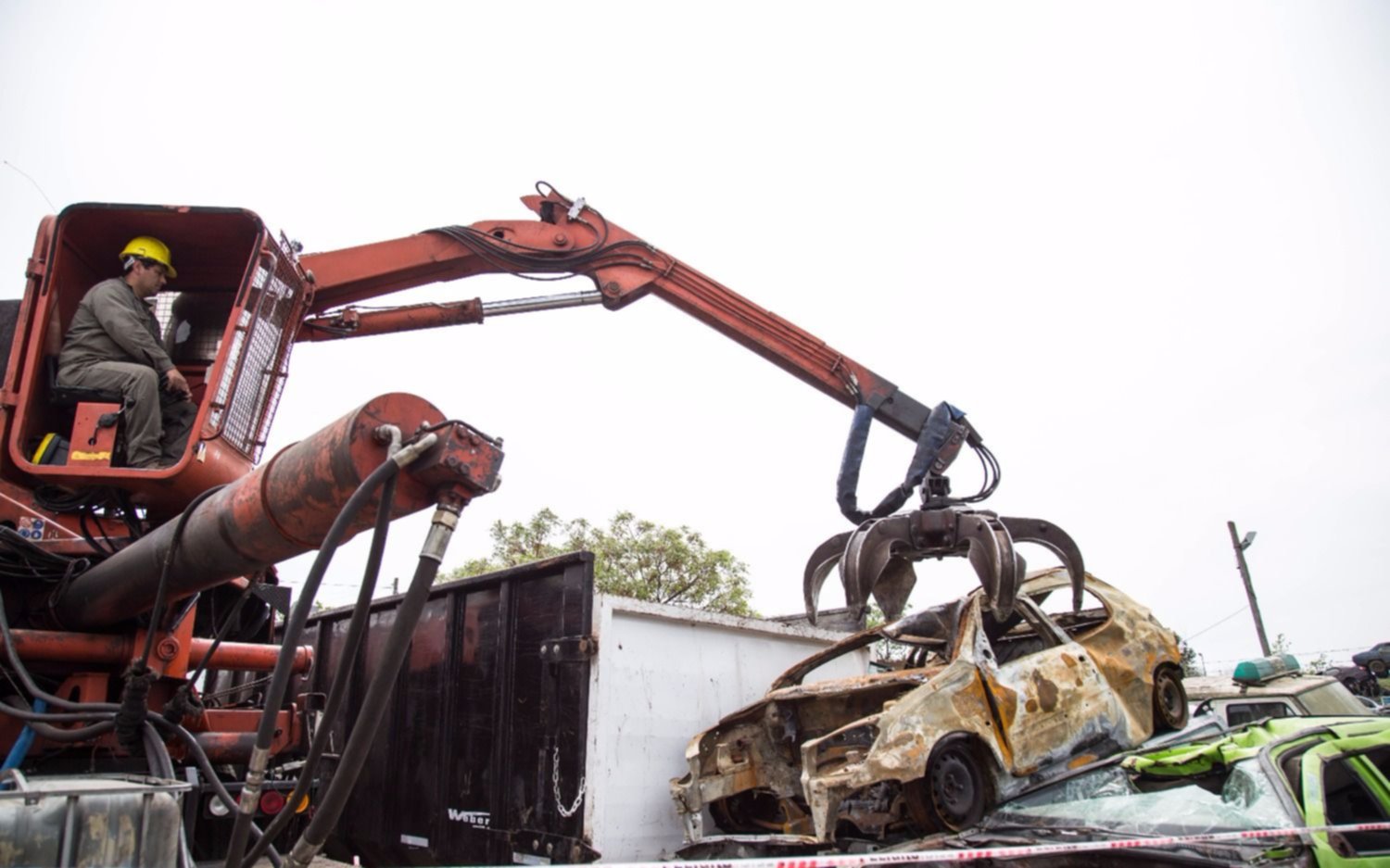 Compactación de vehículos en Quilmes