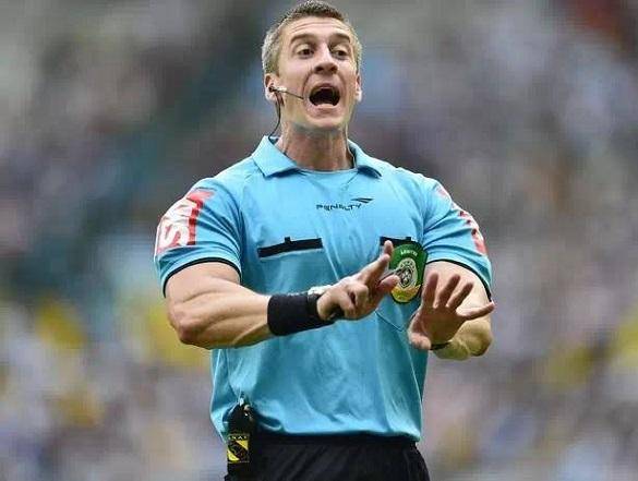 Arbitro de Brasil en Quito