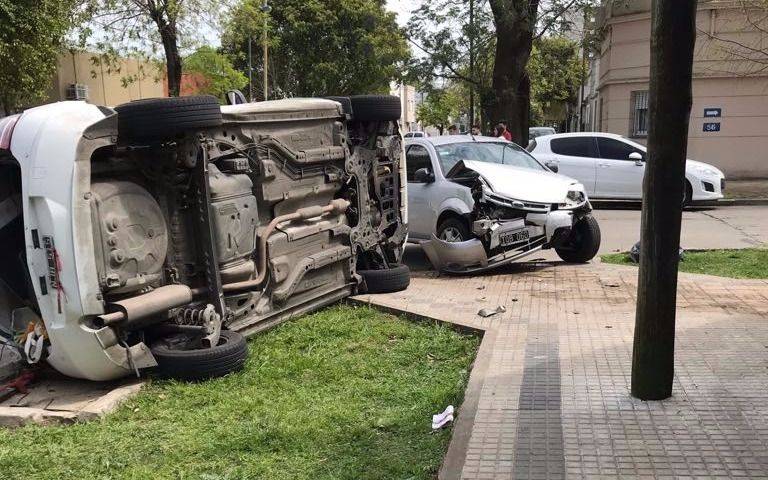 Jornada accidentada en la Región: choques y vuelcos