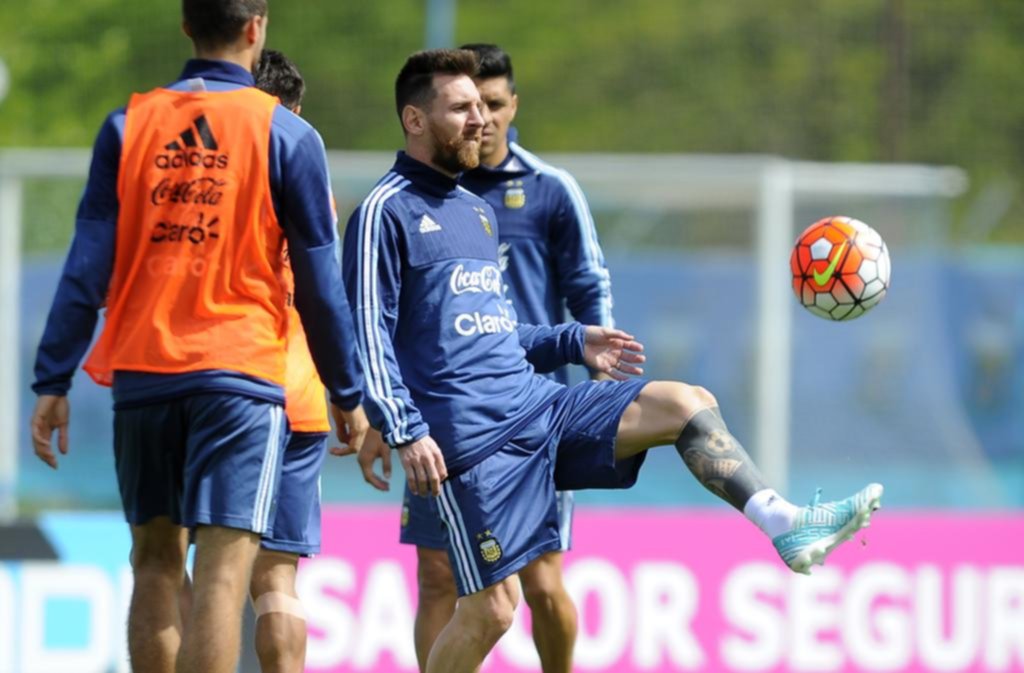Antes de viajar a Ecuador, Sampaoli probó con Enzo Pérez y Eduardo Salvio