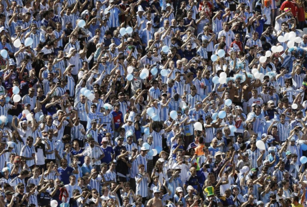 Después de copar Brasil, ahora quieren ser locales en Rusia