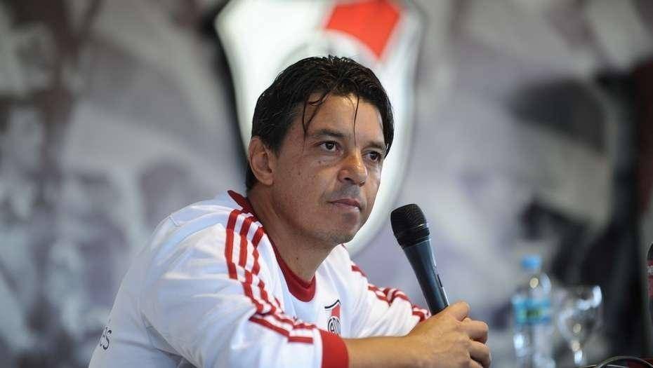 River, por ahora, no puede sumar a Darío Cvitanich