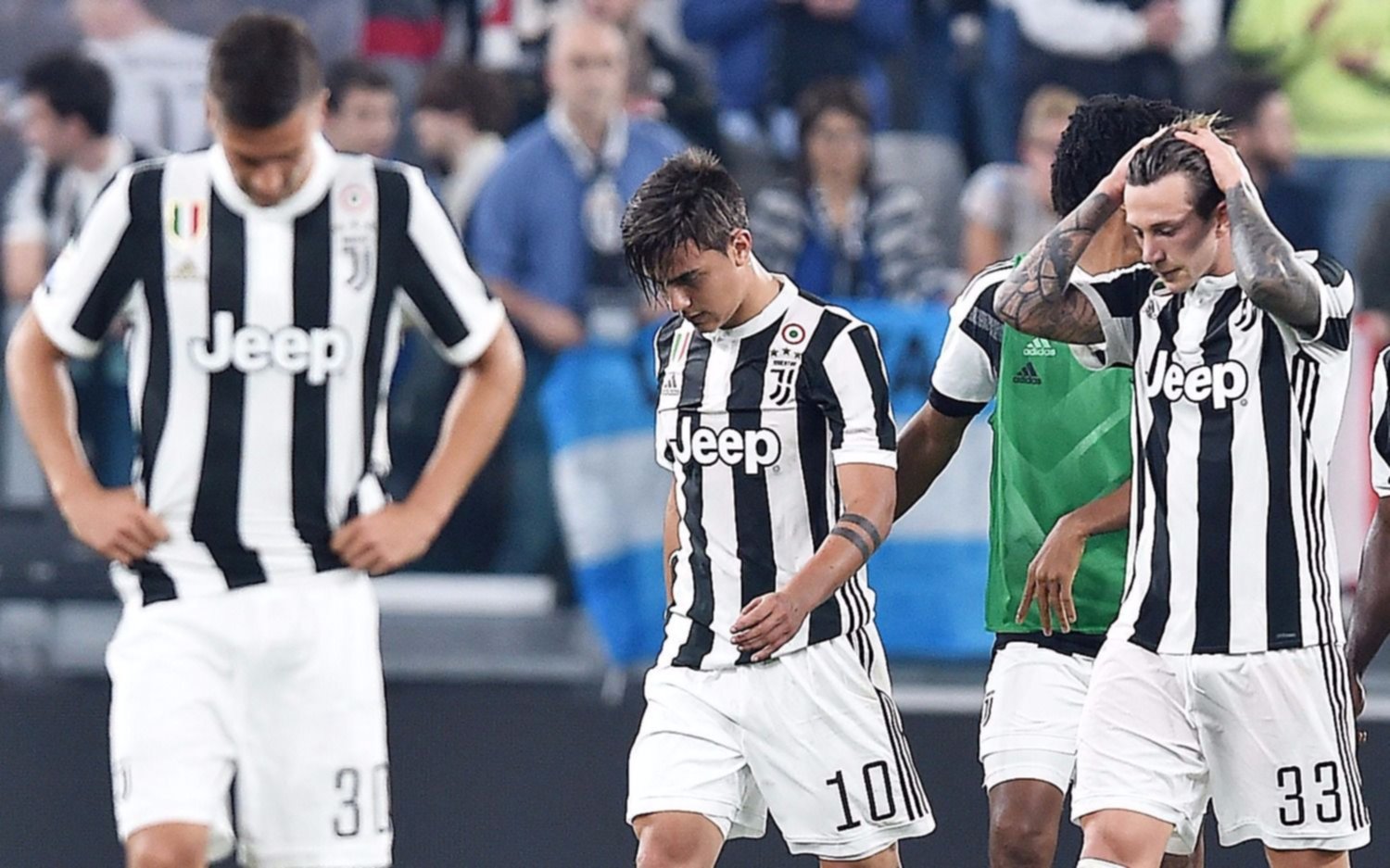 Dybala falló un penal en el descuento y Juventus perdió con Lazio