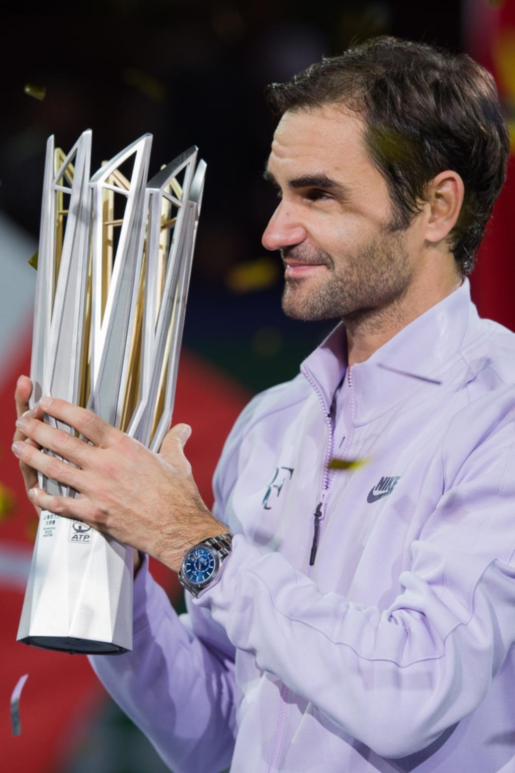 Federer quiere cerrar el año como el número uno