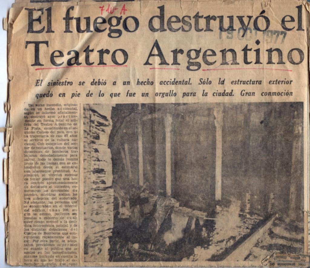 Hace 40 años un incendio reducía a escombros el histórico Teatro Argentino
