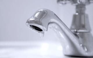 Aysa anunció baja presión o falta de agua en Quilmes