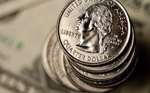 El dólar cayó 7 centavos y cerró en $17,67 con influencia del resultado electoral 
