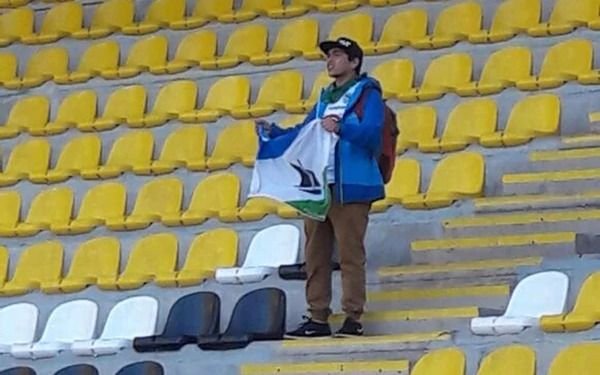 El hincha solitario que recorrió 1.500 km para ver a su equipo
