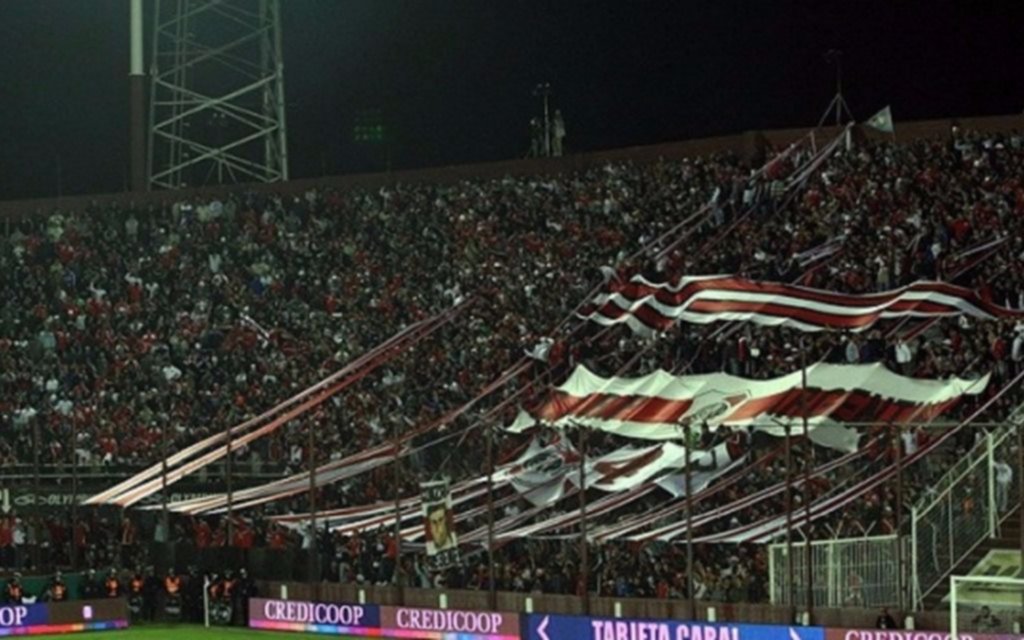 Sigue la polémica por las entradas de Lanús-River