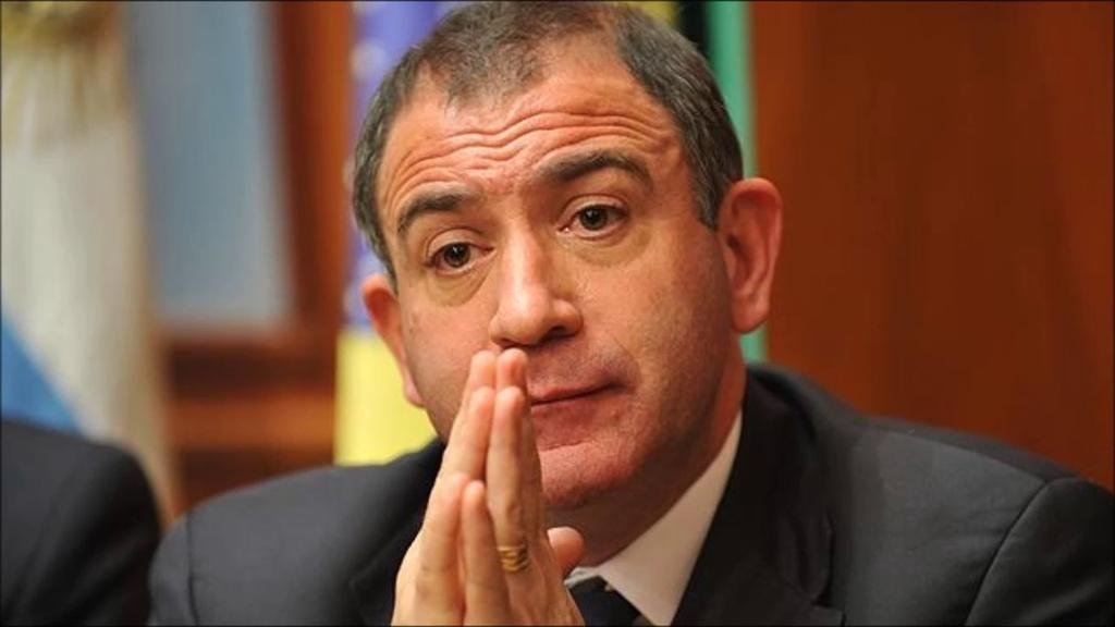 Escándalo con el embajador argentino en Ecuador