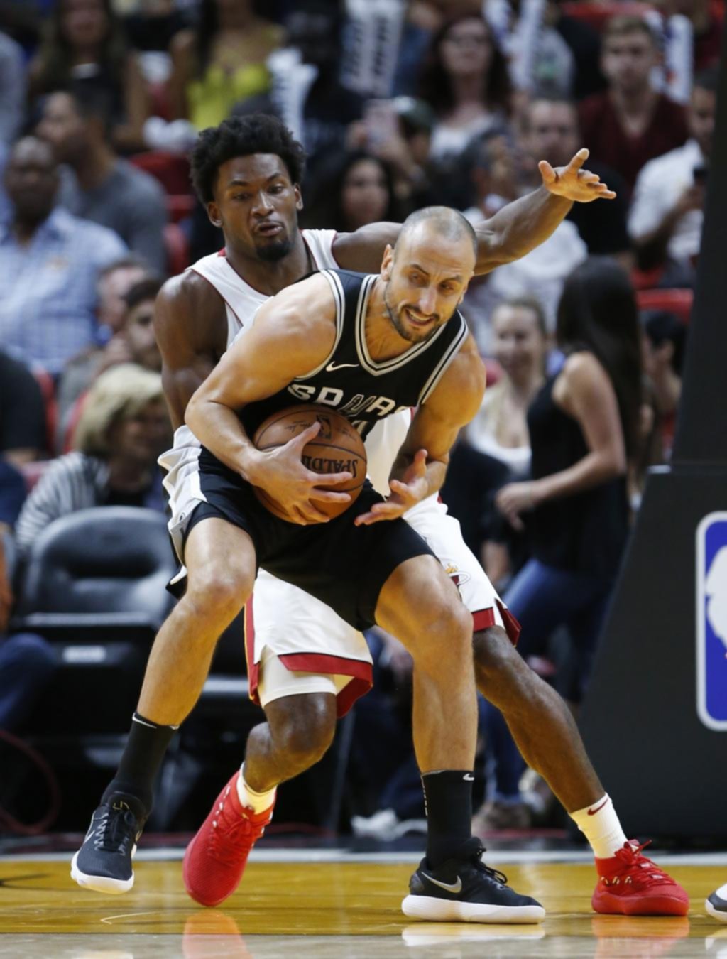 Manu sigue sorprendiendo