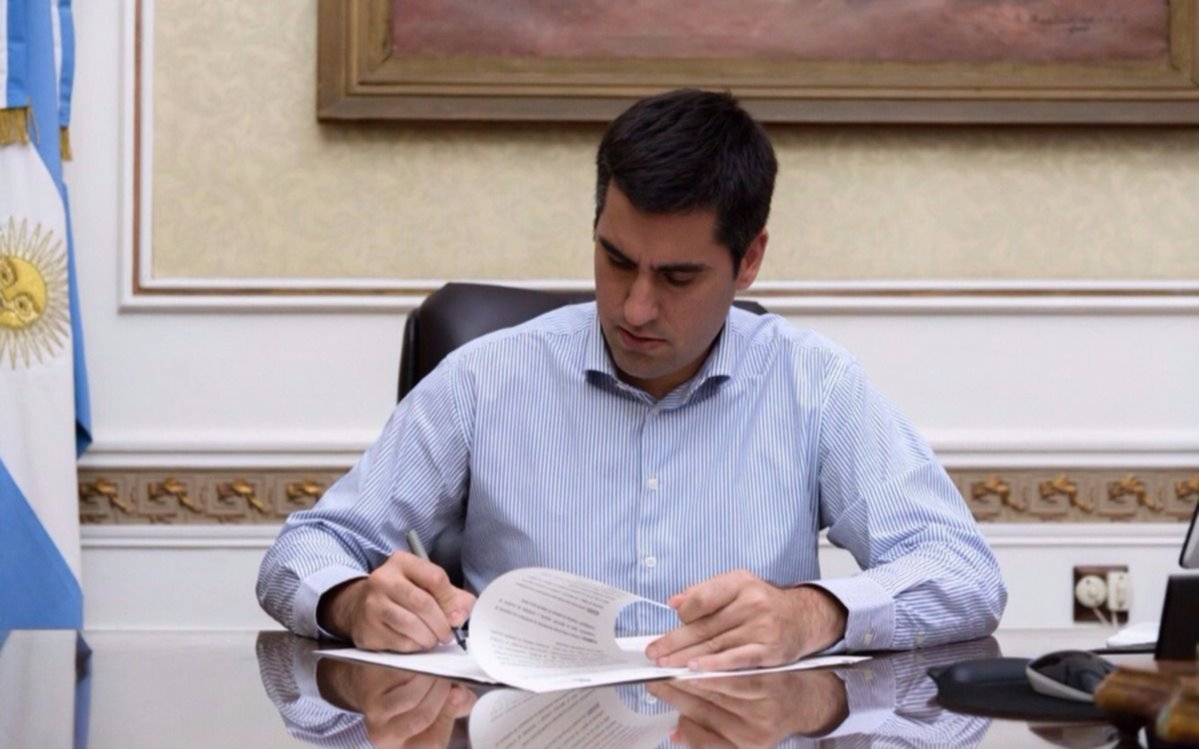 Mosca aseguró que el presupuesto de la Provincia prevé "mas inversión social y obra publica"