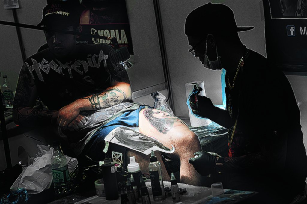 Con el cuerpo como lienzo, el arte de los tatuajes se luce en el Pasaje