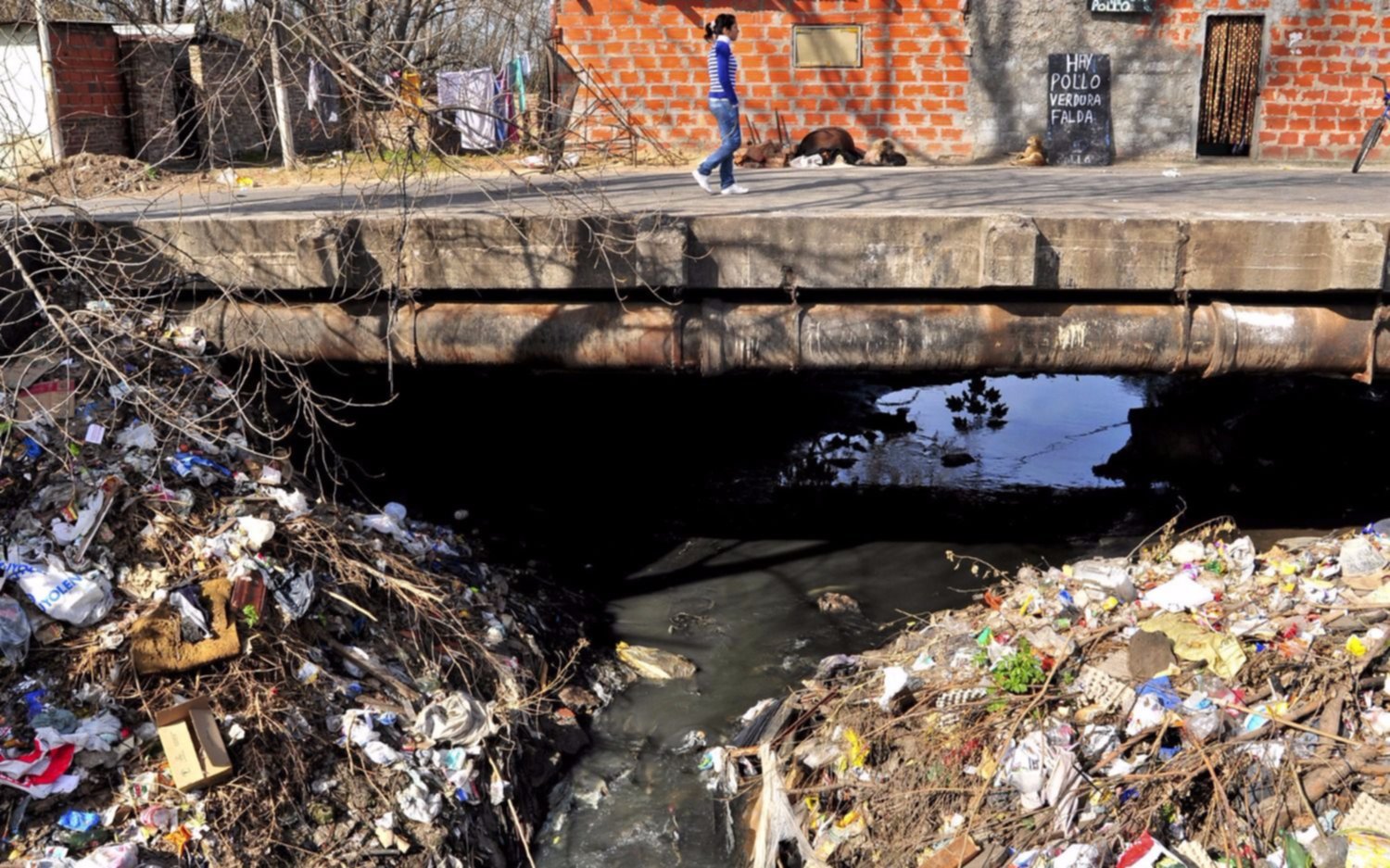 Descubrimiento argentino podría ayudar a sanear las aguas contaminadas con cromo