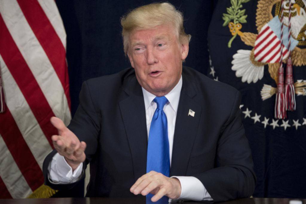 Una muy dura pulseada de Trump con el FBI y la CIA