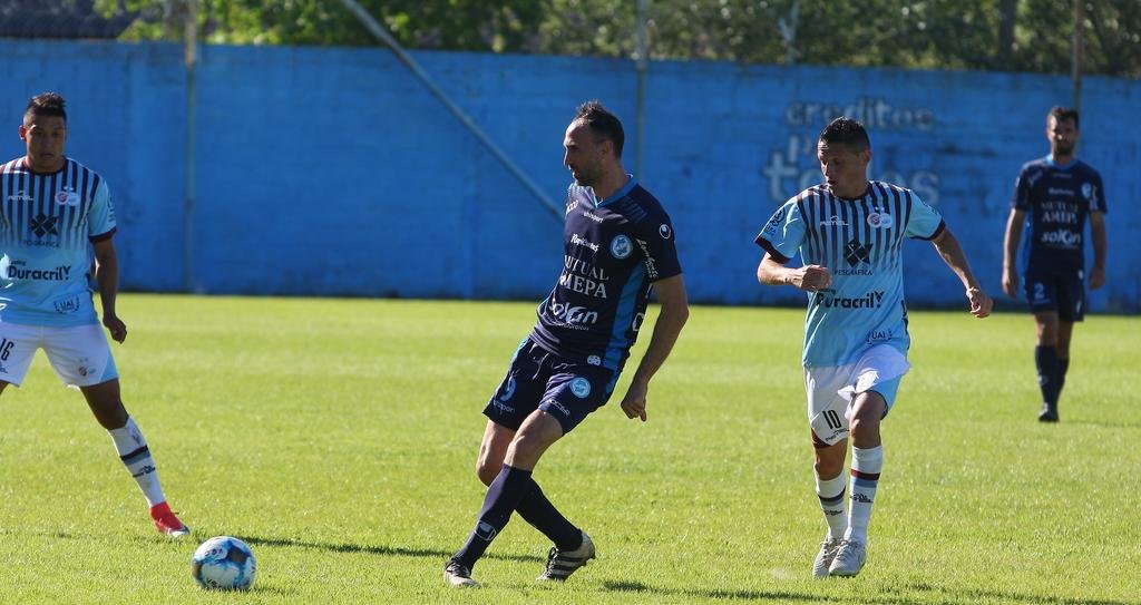 San Carlos lo tenía controlado, se durmió y terminó perdiendo