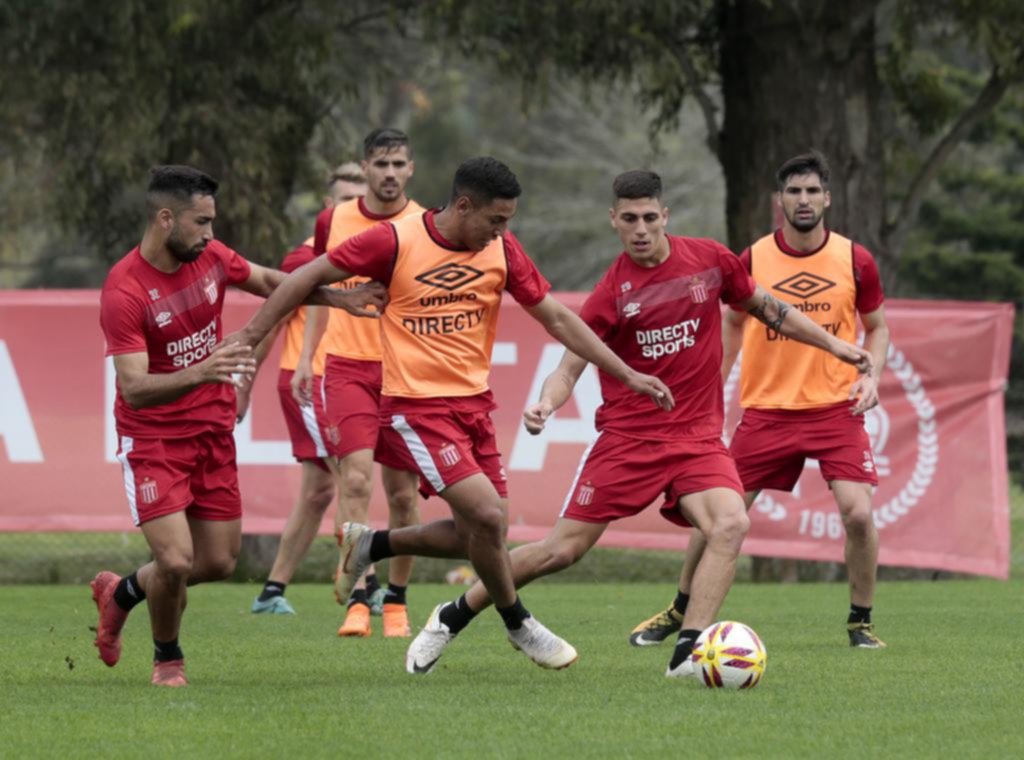 El Chino Benítez no piensa en cambios para el duelo frente a San Lorenzo en Mendoza