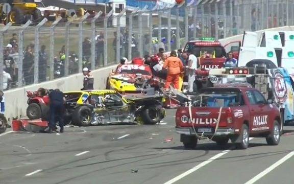 Los pilotos accidentados en la final del TC reportaron mejoras