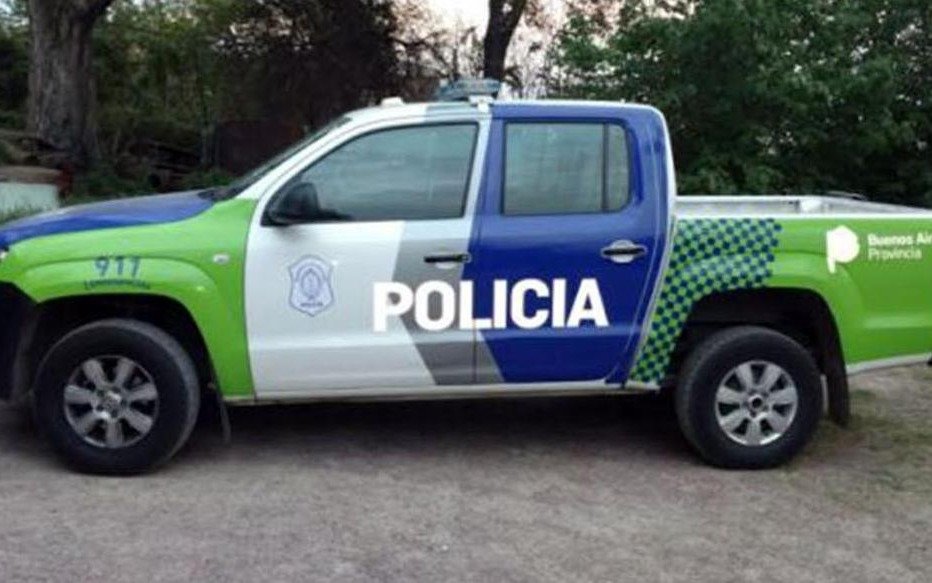 Tolosa: lo encontraron en el interior de un auto ajeno y fue detenido