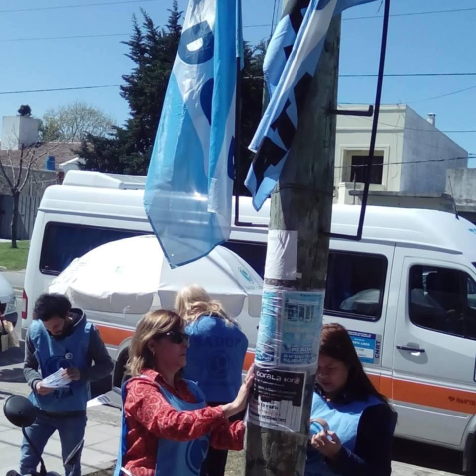 Un docente denunció que lo echaron de un colegio por usar lenguaje inclusivo