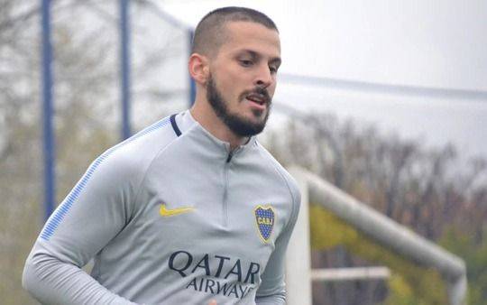 Al borde del escándalo: duro cruce de Benedetto con auxiliar de Cruzeiro