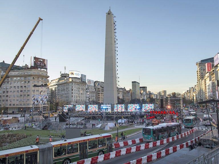 Con una gran ceremonia en el Obelisco se levanta el telón de Buenos Aires 2018