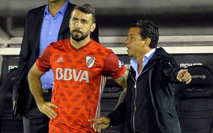 Una baja que hizo ruido: Gallardo lo mandó a Lucas Pratto al banco