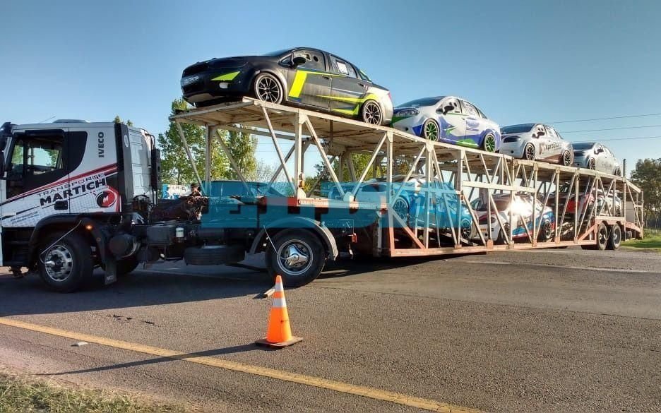 Por el atascamiento de un camión, hubo una gran congestión de transito en ruta 2