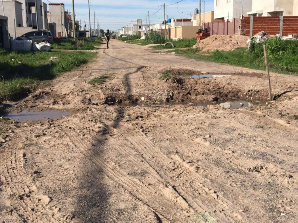 En el Gigante del Oeste las calles de tierra ya no dan más y piden encarar urgentes arreglos