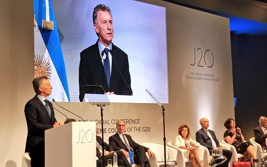 Macri: "Estamos fuertemente comprometidos en la lucha contra la corrupción y la impunidad"