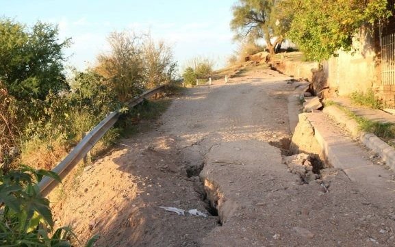 Entre Ríos: una grieta en la tierra amenaza a una localidad entera