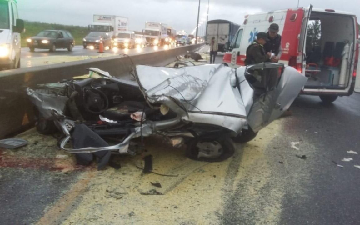 Múltiple choque en la Autopista 