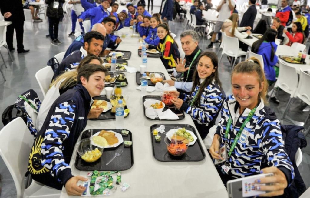 Macri vistió el Parque Olímpico y almorzó con los deportistas